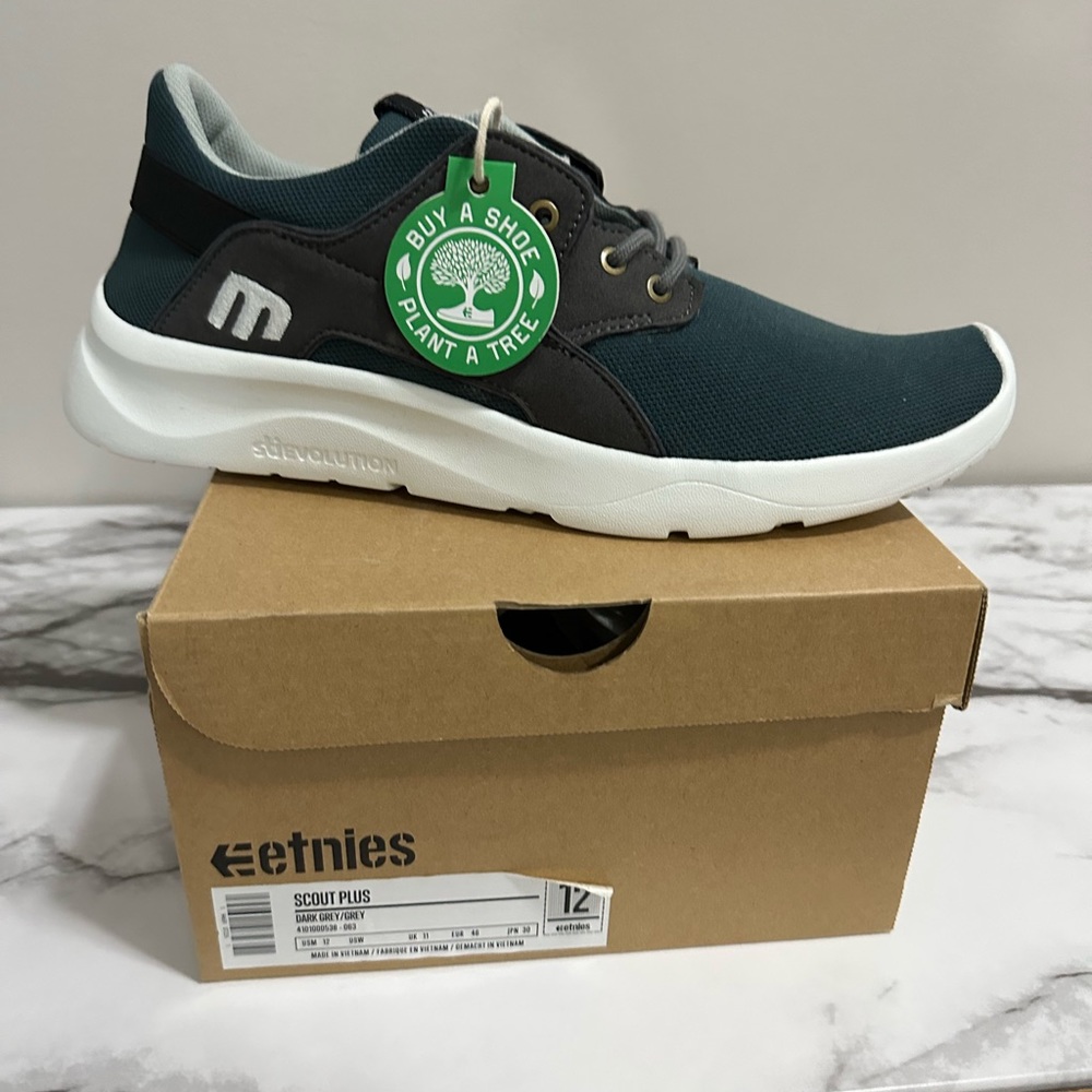 Men’s Sneakers